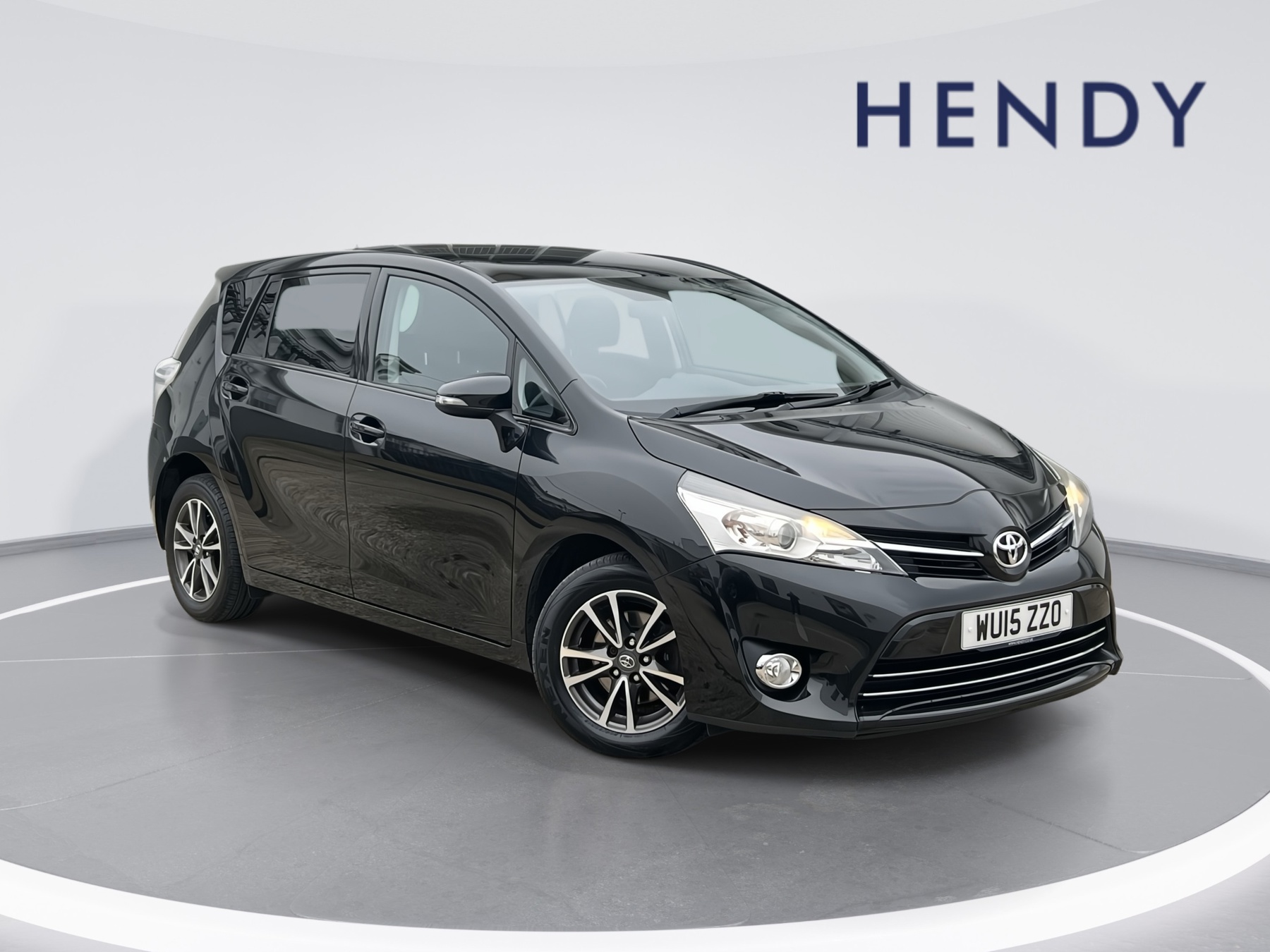 Main listing image - Toyota Verso