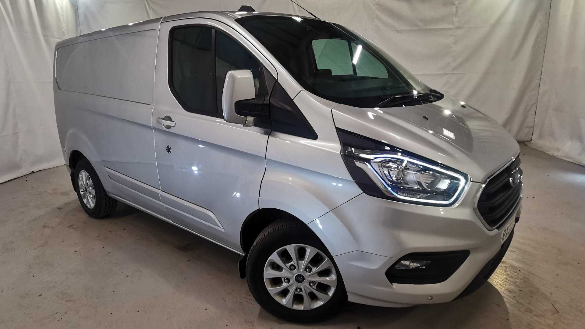 Main listing image - Ford Transit Custom