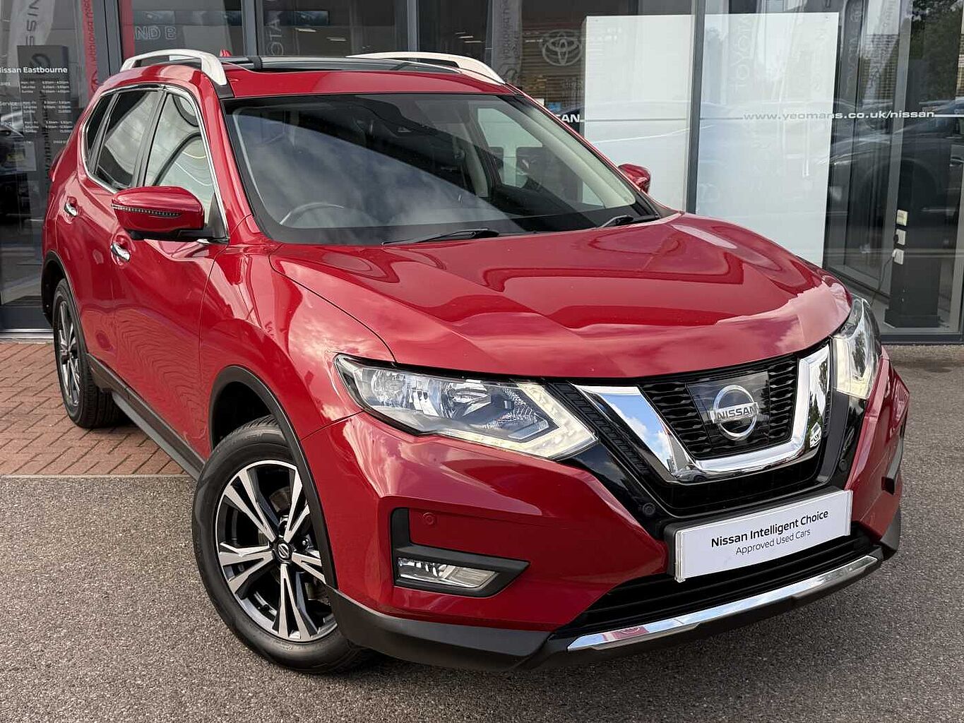 Main listing image - Nissan X-Trail