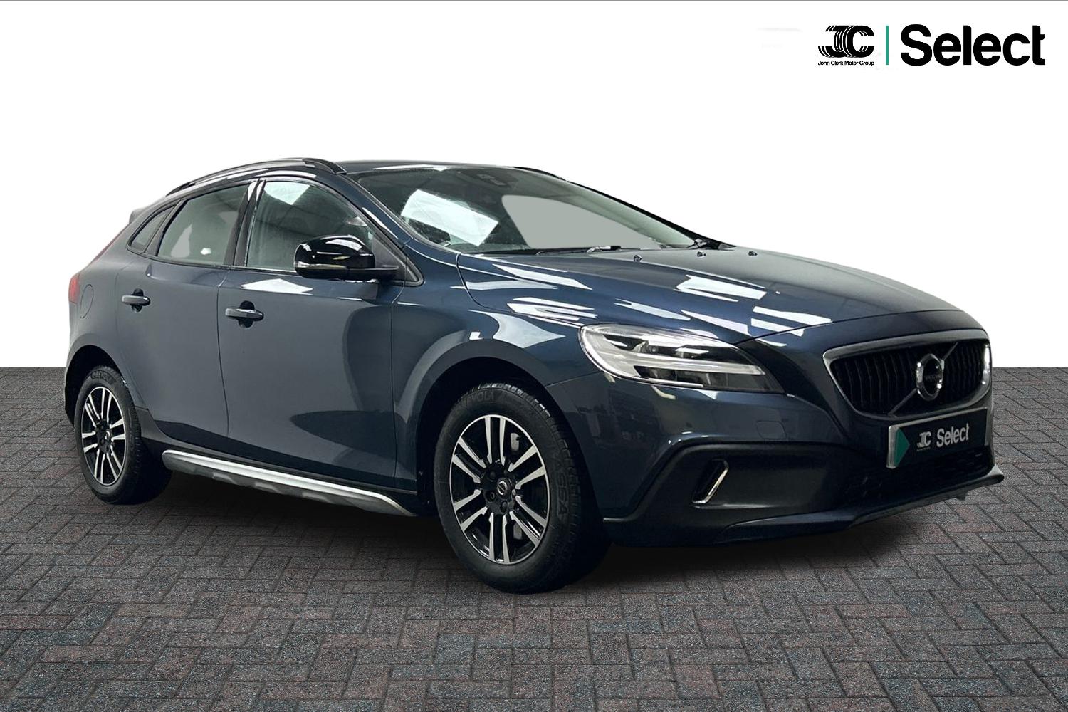 Main listing image - Volvo V40 Cross Country