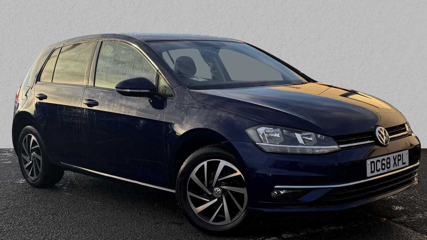 Main listing image - Volkswagen Golf