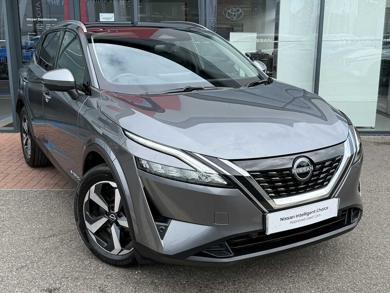 Main listing image - Nissan Qashqai