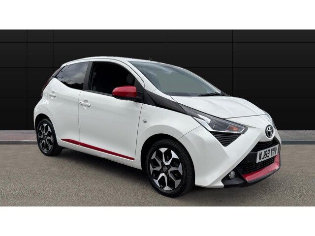 Main listing image - Toyota Aygo