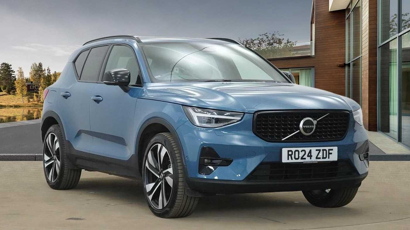 Main listing image - Volvo XC40