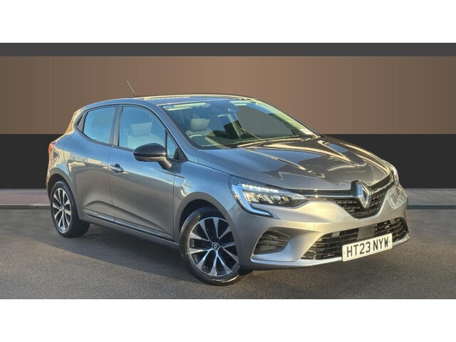 Main listing image - Renault Clio