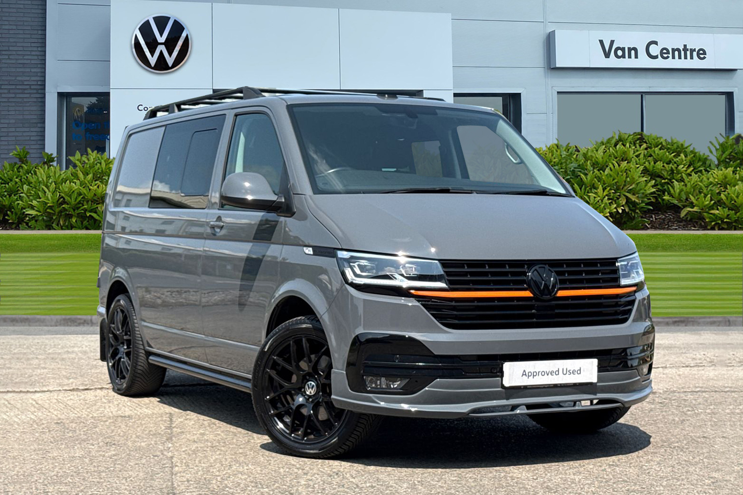 Main listing image - Volkswagen Transporter