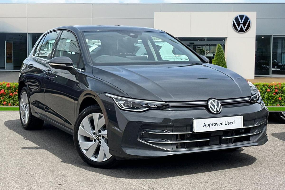 Main listing image - Volkswagen Golf