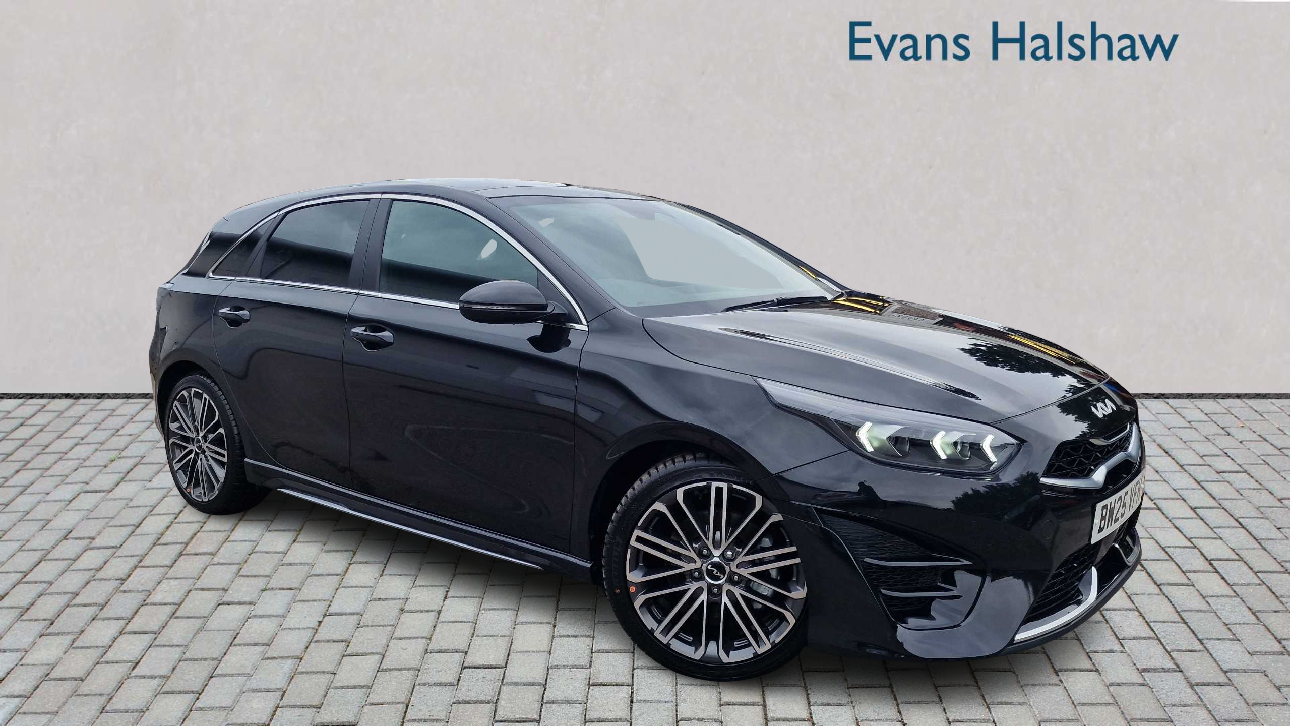 Main listing image - Kia Ceed