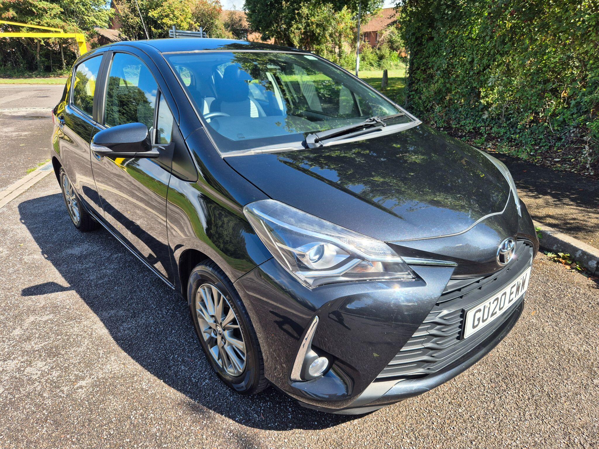 Main listing image - Toyota Yaris