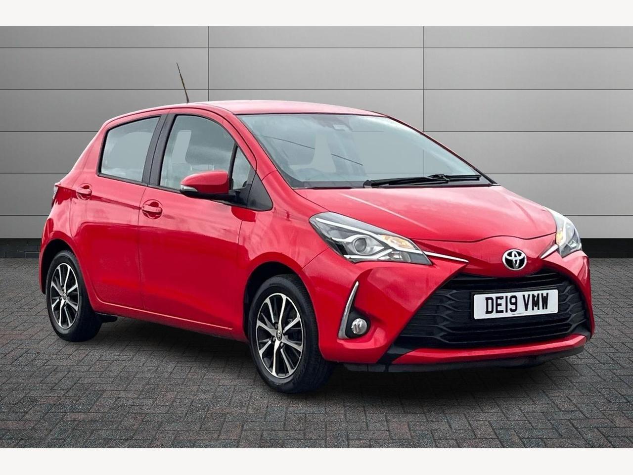 Main listing image - Toyota Yaris