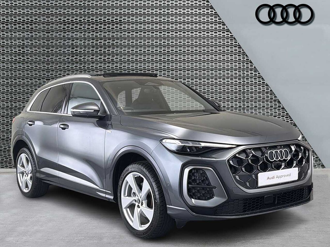 Main listing image - Audi Q5