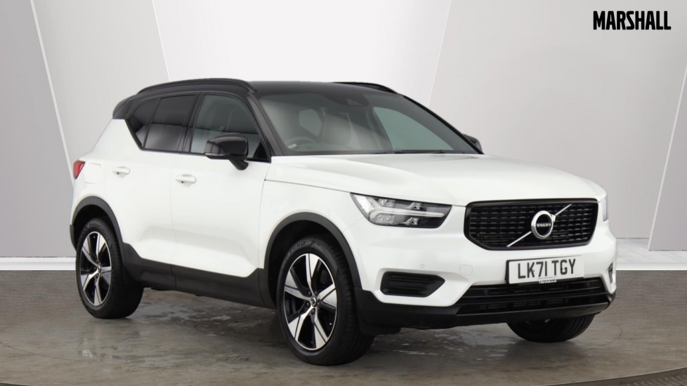 Main listing image - Volvo XC40 Recharge