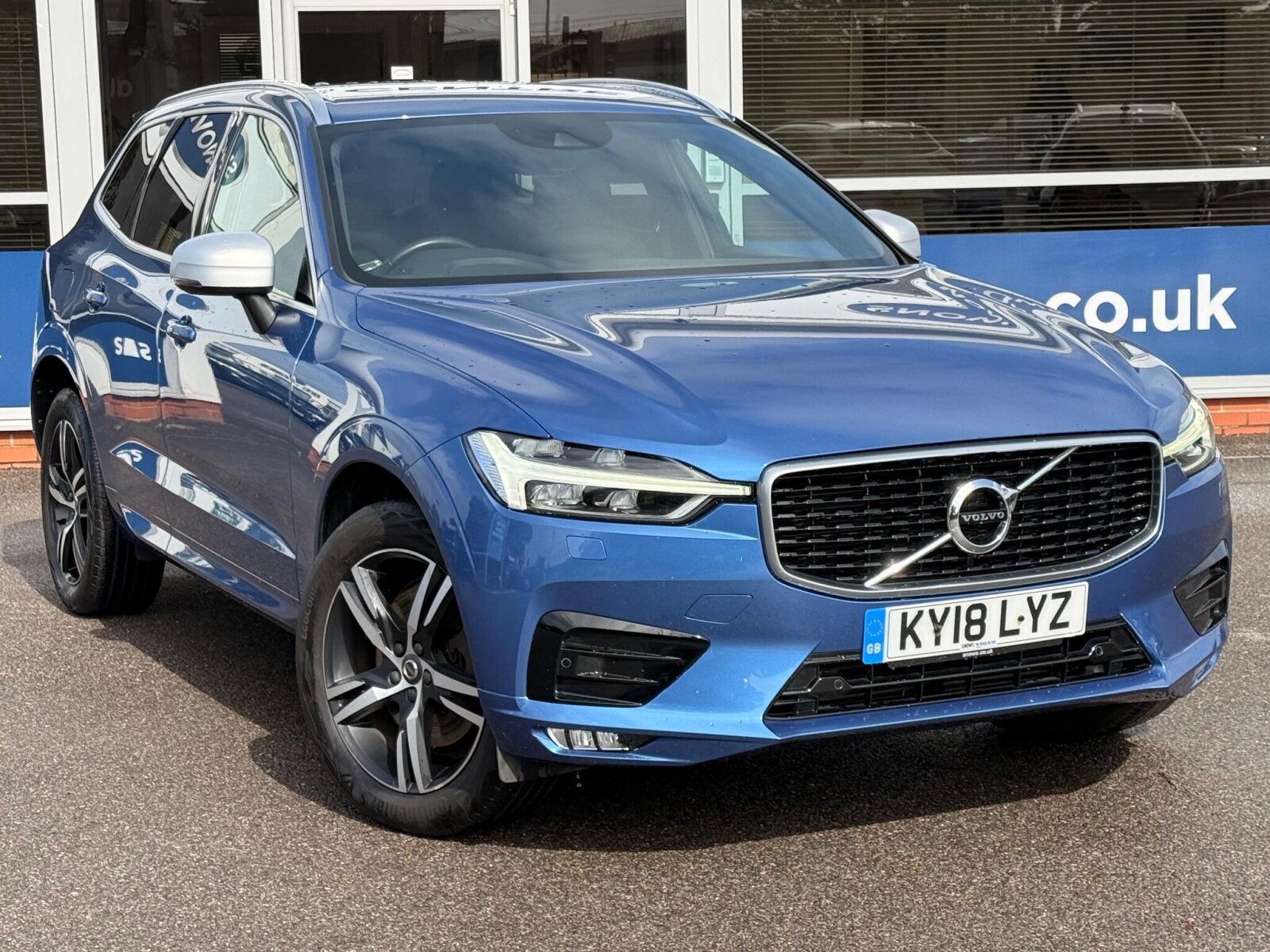 Main listing image - Volvo XC60