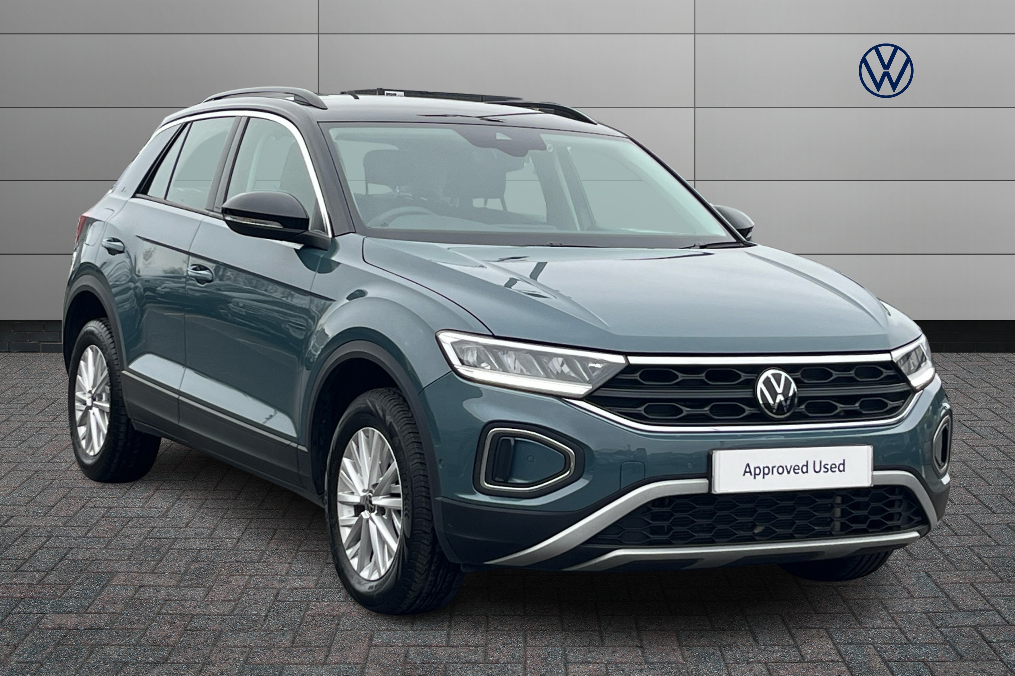 Main listing image - Volkswagen T-Roc