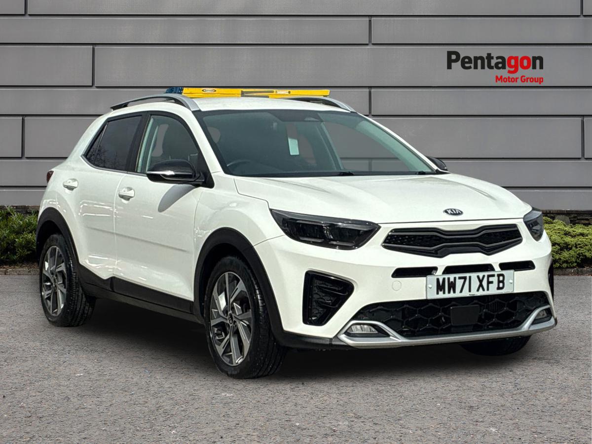 Main listing image - Kia Stonic