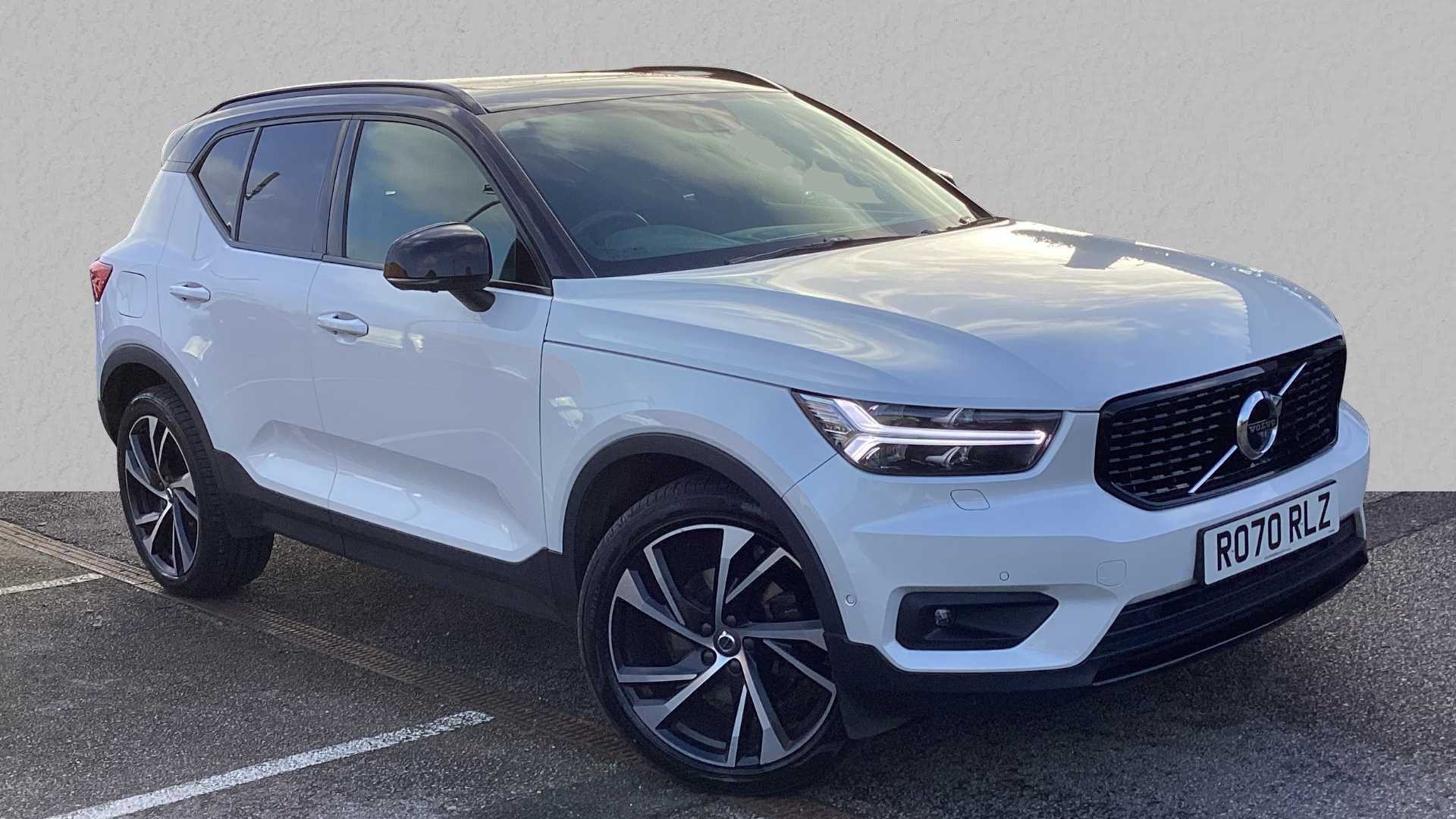 Main listing image - Volvo XC40