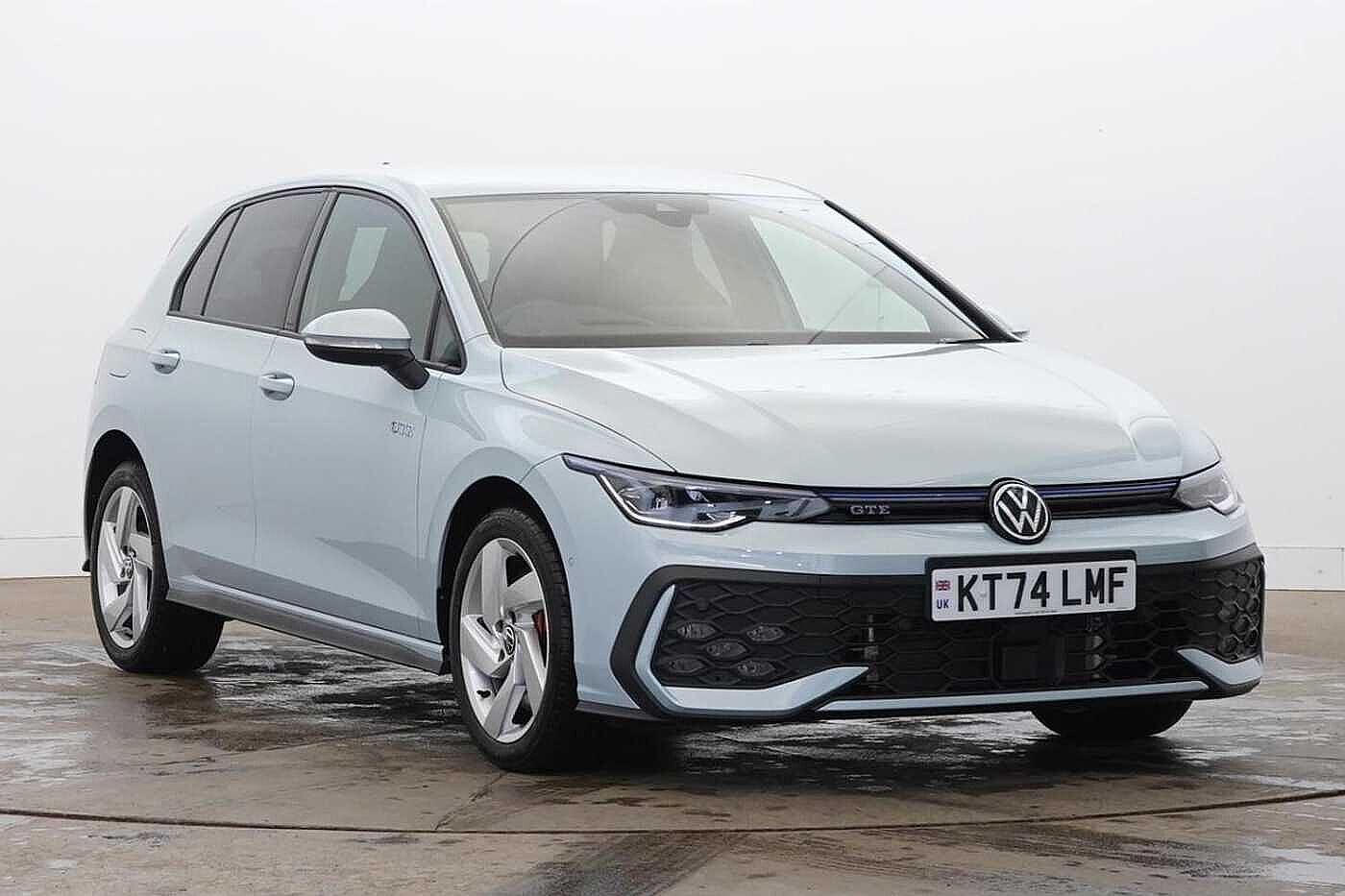 Main listing image - Volkswagen Golf GTE