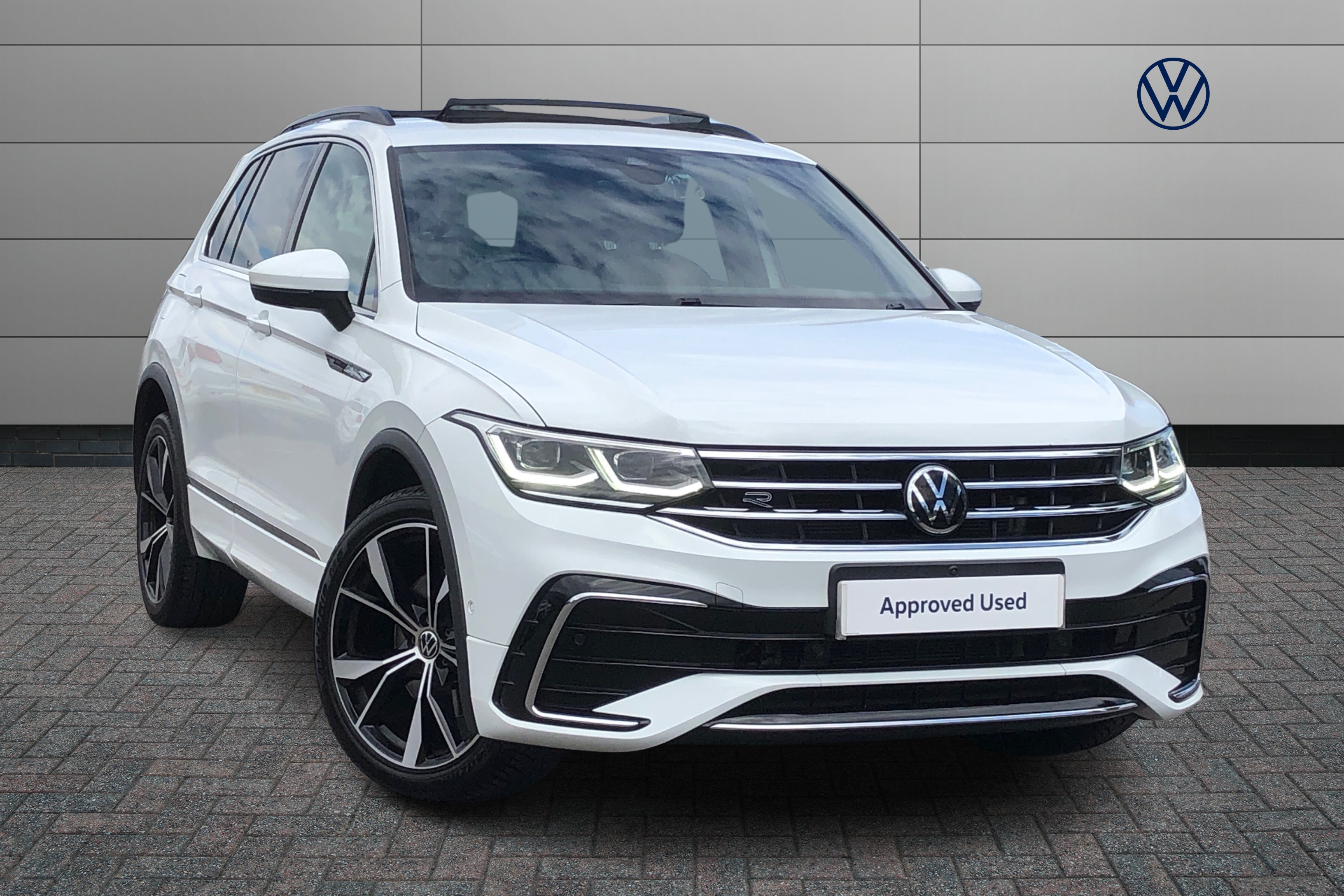 Main listing image - Volkswagen Tiguan