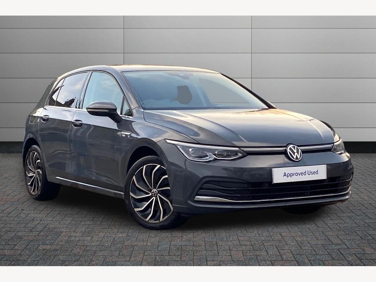 Main listing image - Volkswagen Golf