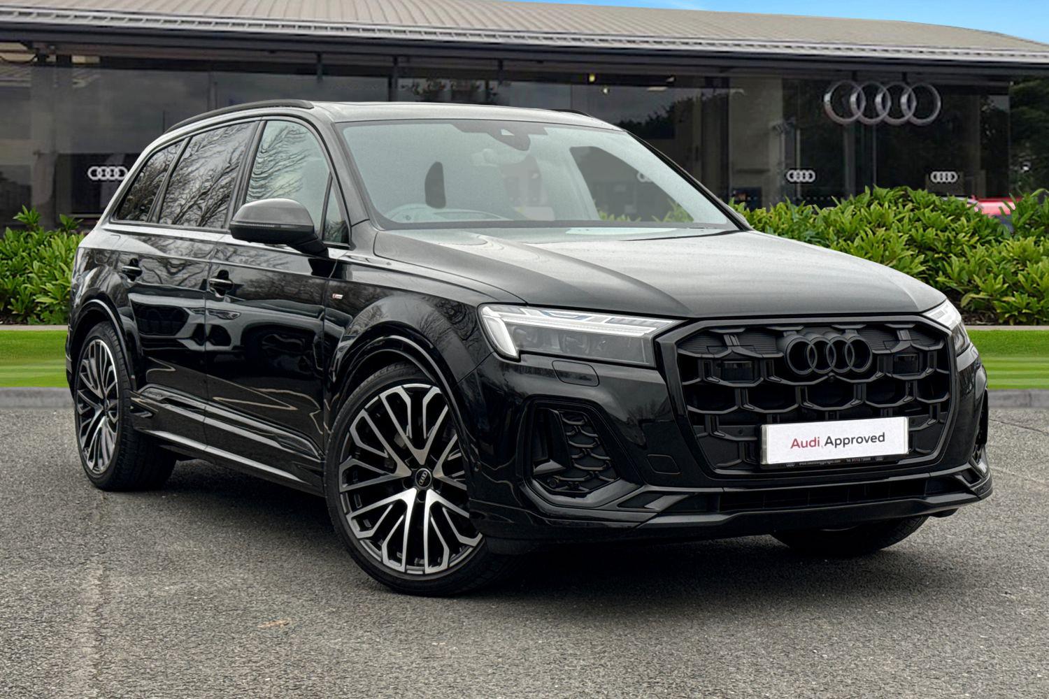 Main listing image - Audi Q7