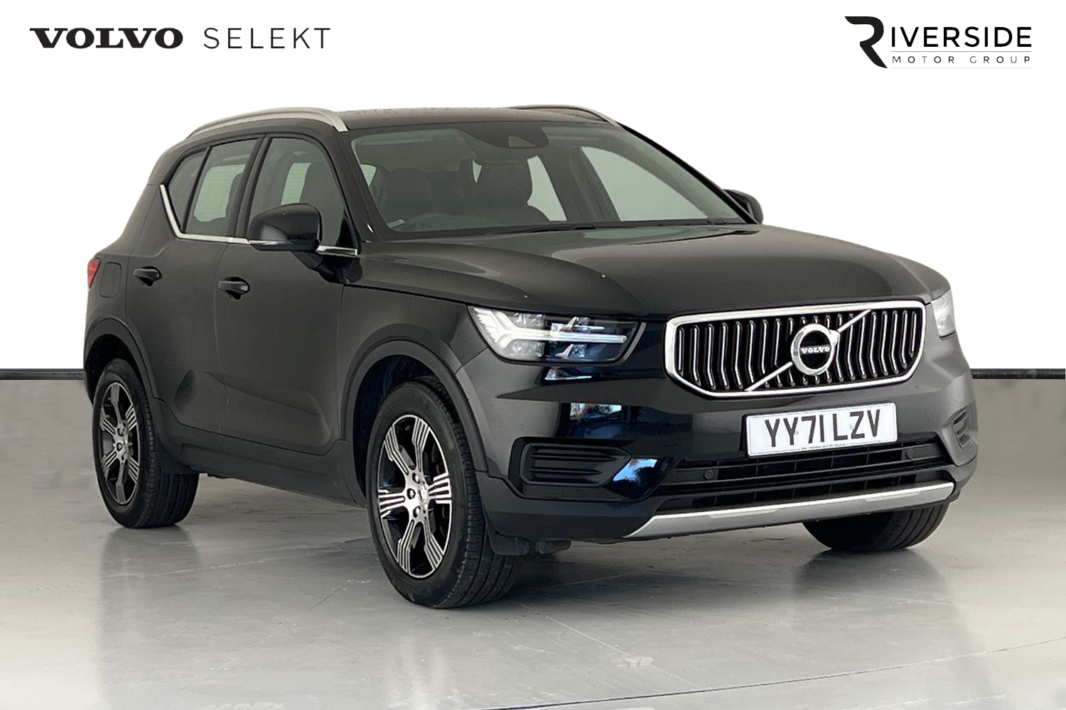 Main listing image - Volvo XC40