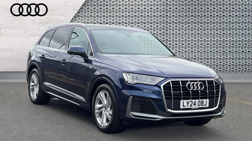 Main listing image - Audi Q7