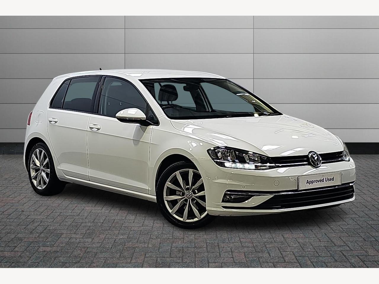 Main listing image - Volkswagen Golf