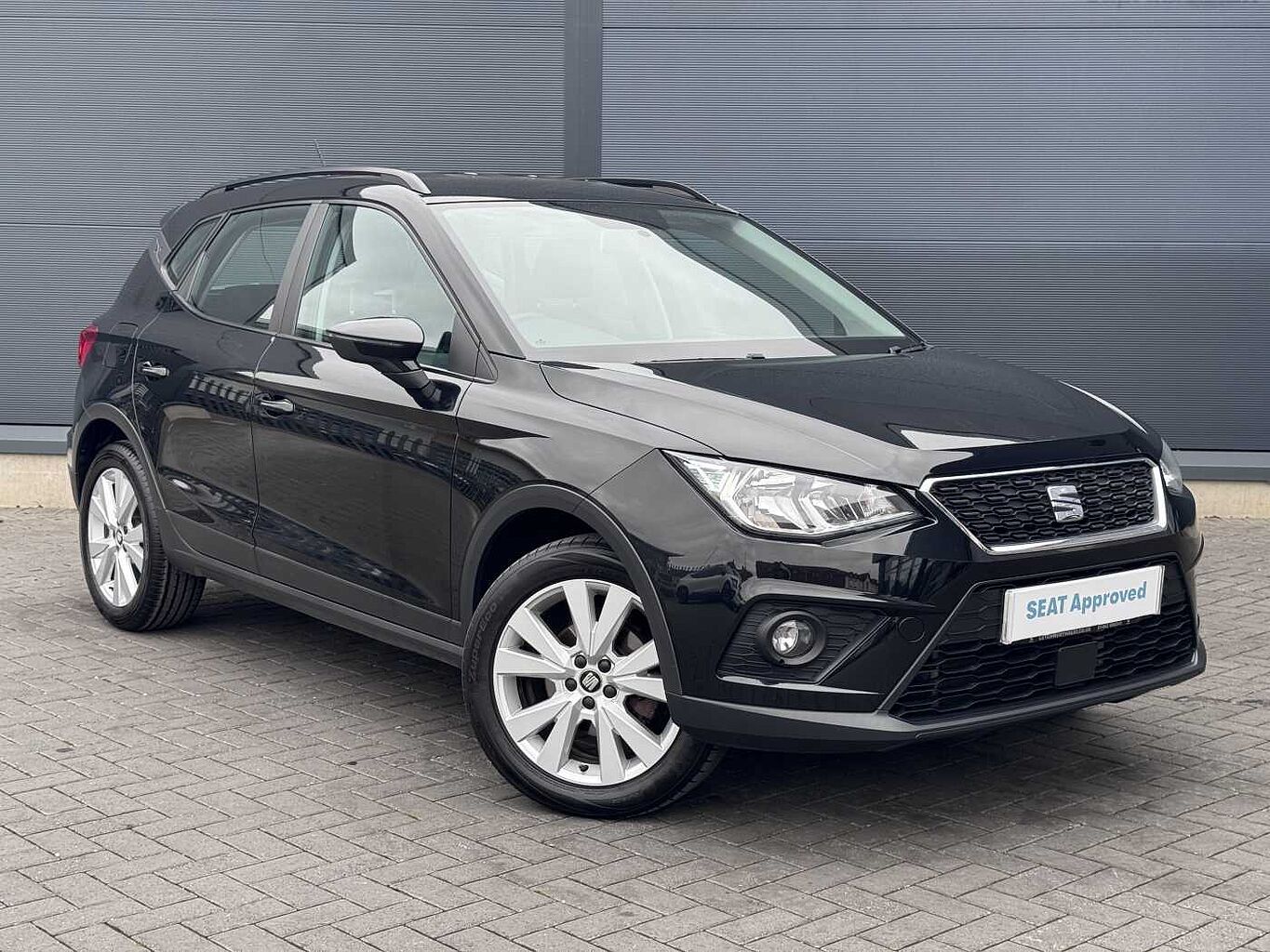 Main listing image - SEAT Arona