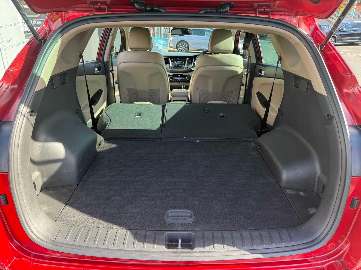 Main listing image - Hyundai Tucson