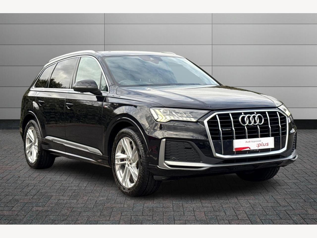 Main listing image - Audi Q7