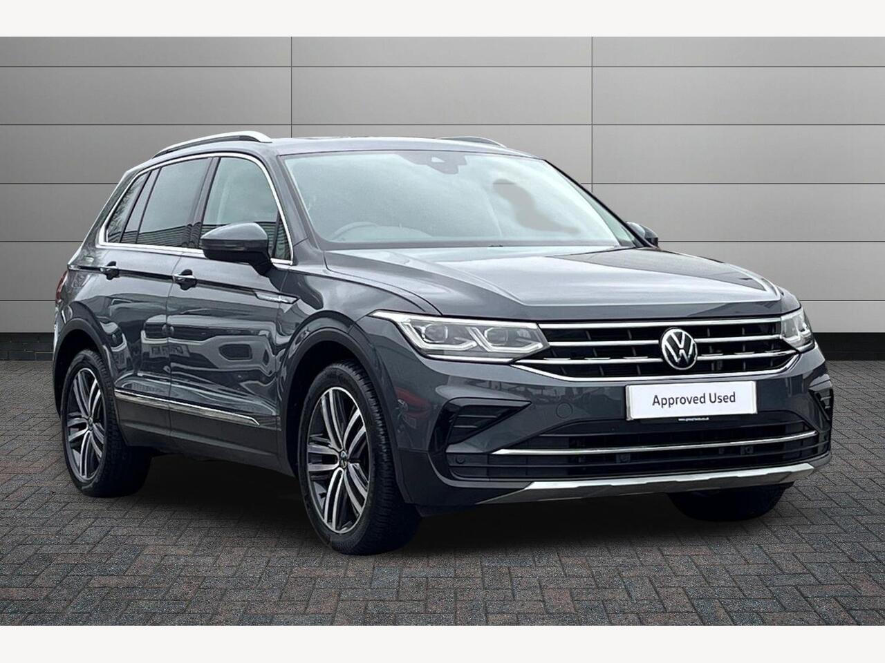 Main listing image - Volkswagen Tiguan
