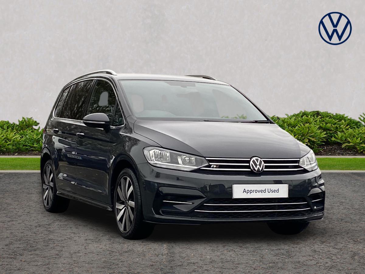 Main listing image - Volkswagen Touran