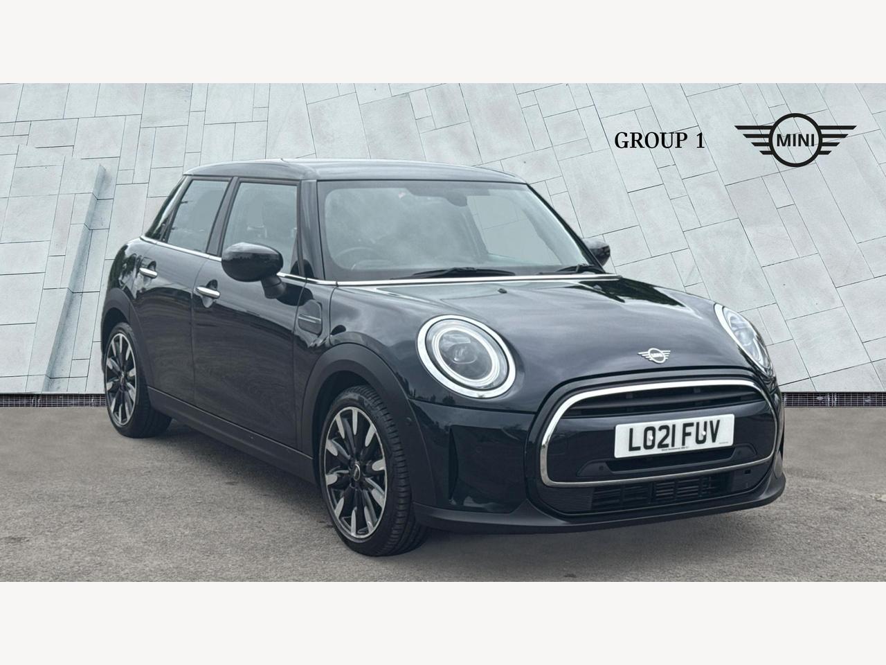 Main listing image - MINI Hatchback 5dr