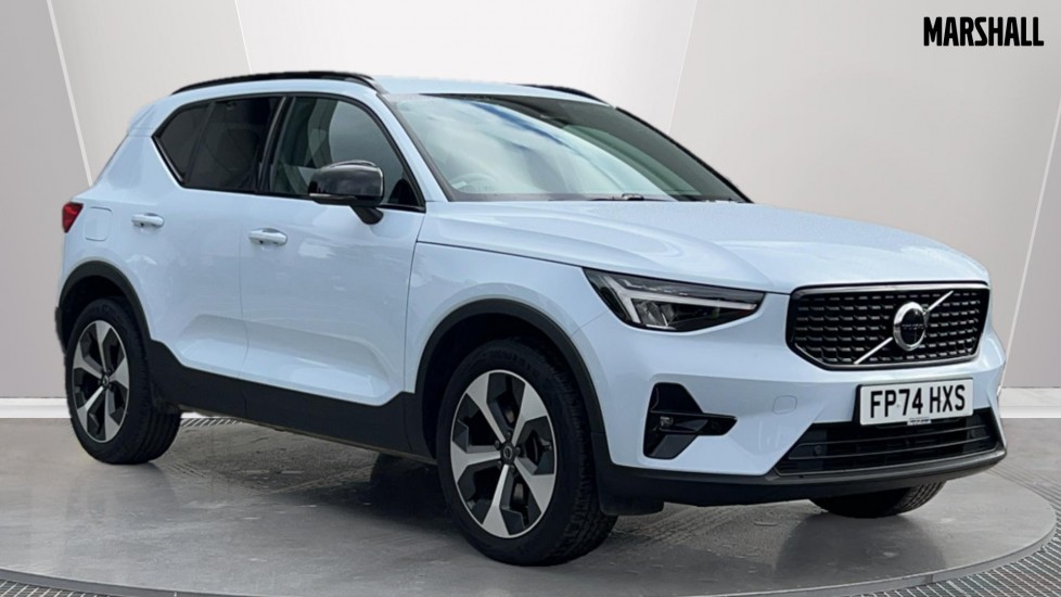 Main listing image - Volvo XC40