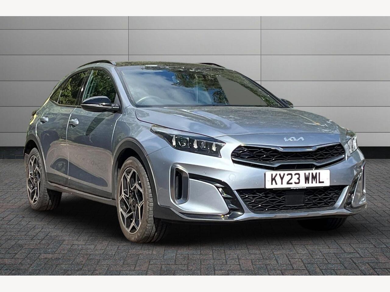 Main listing image - Kia XCeed