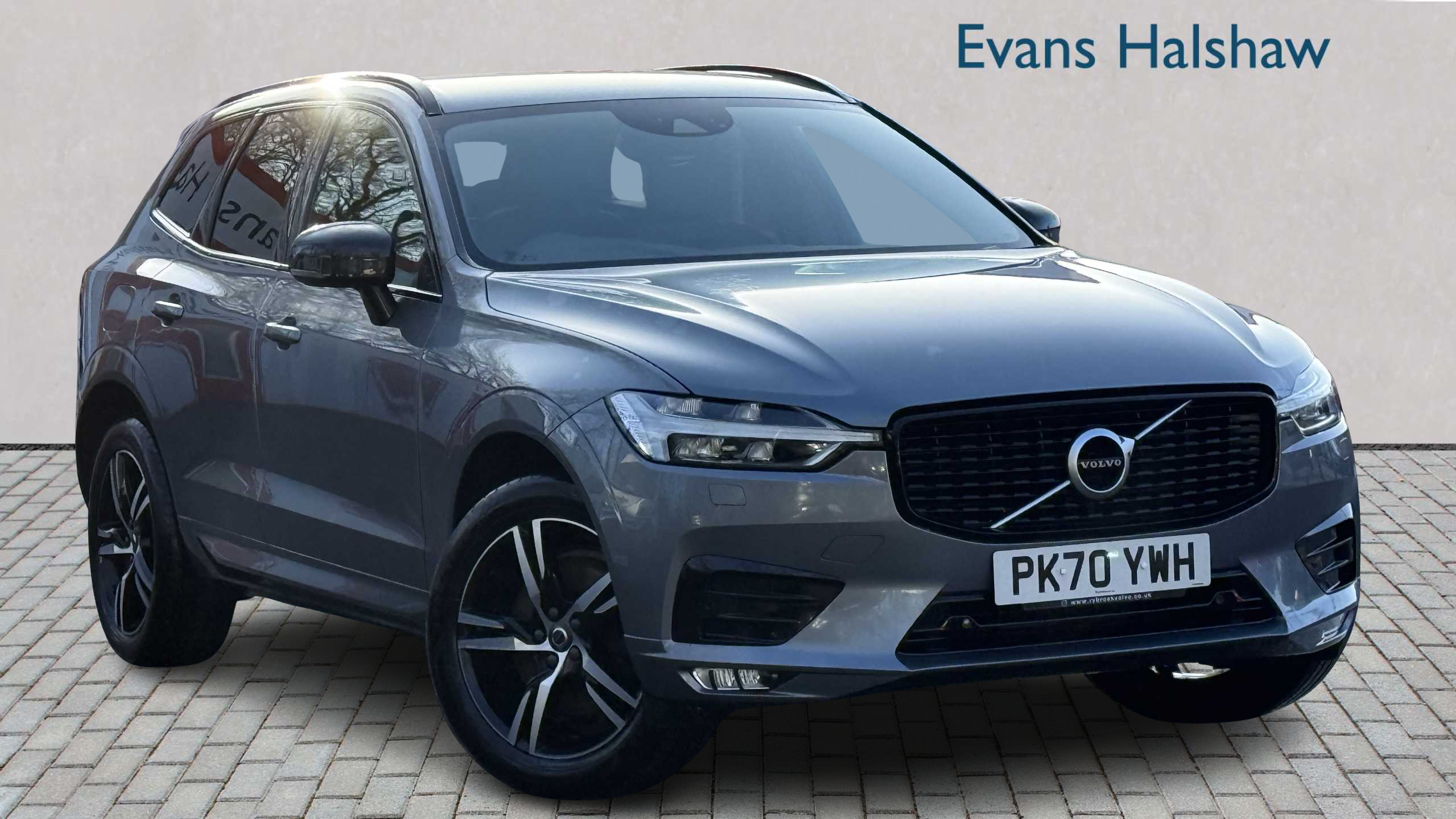 Main listing image - Volvo XC60