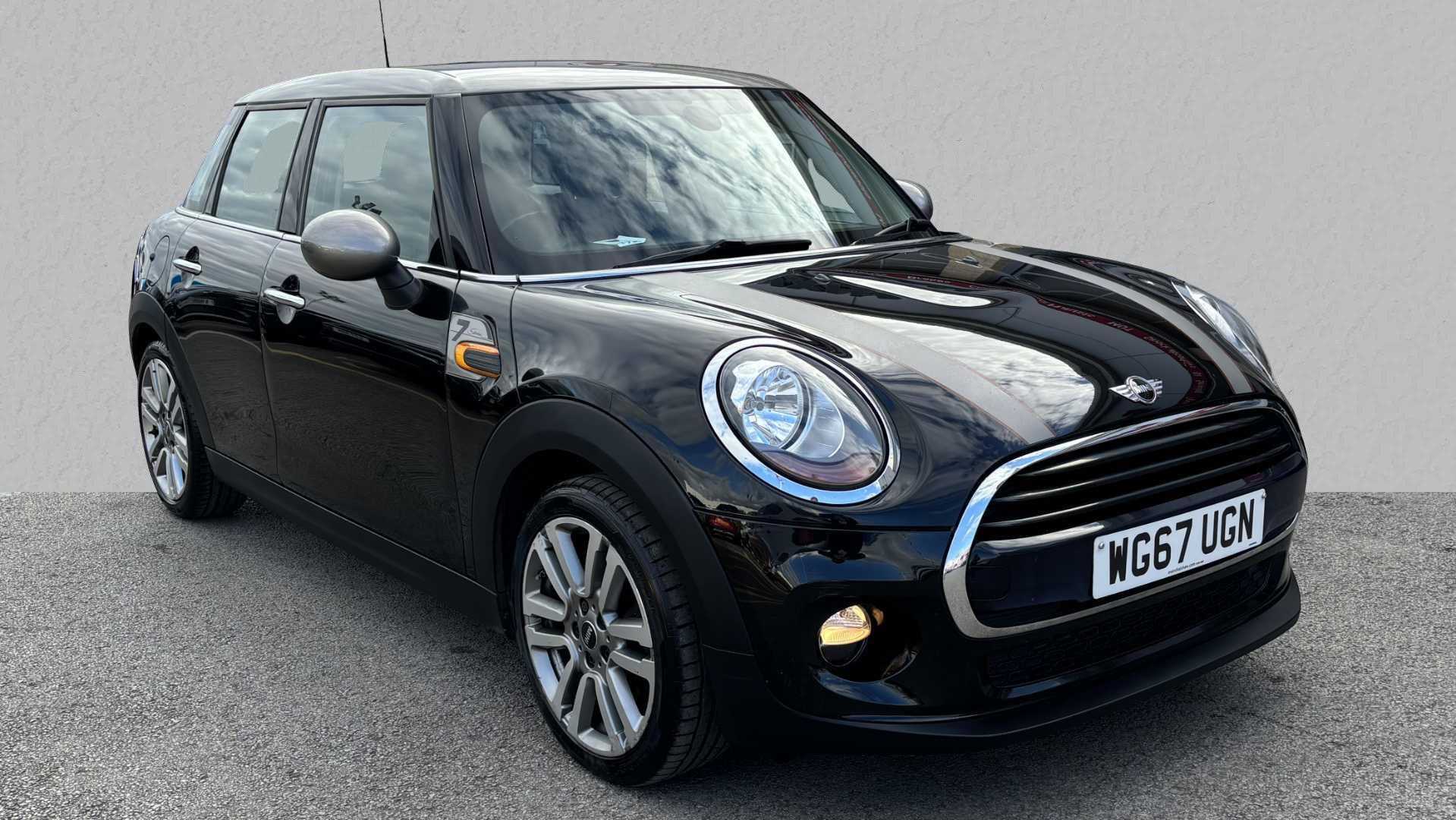 Main listing image - MINI Hatchback 5dr