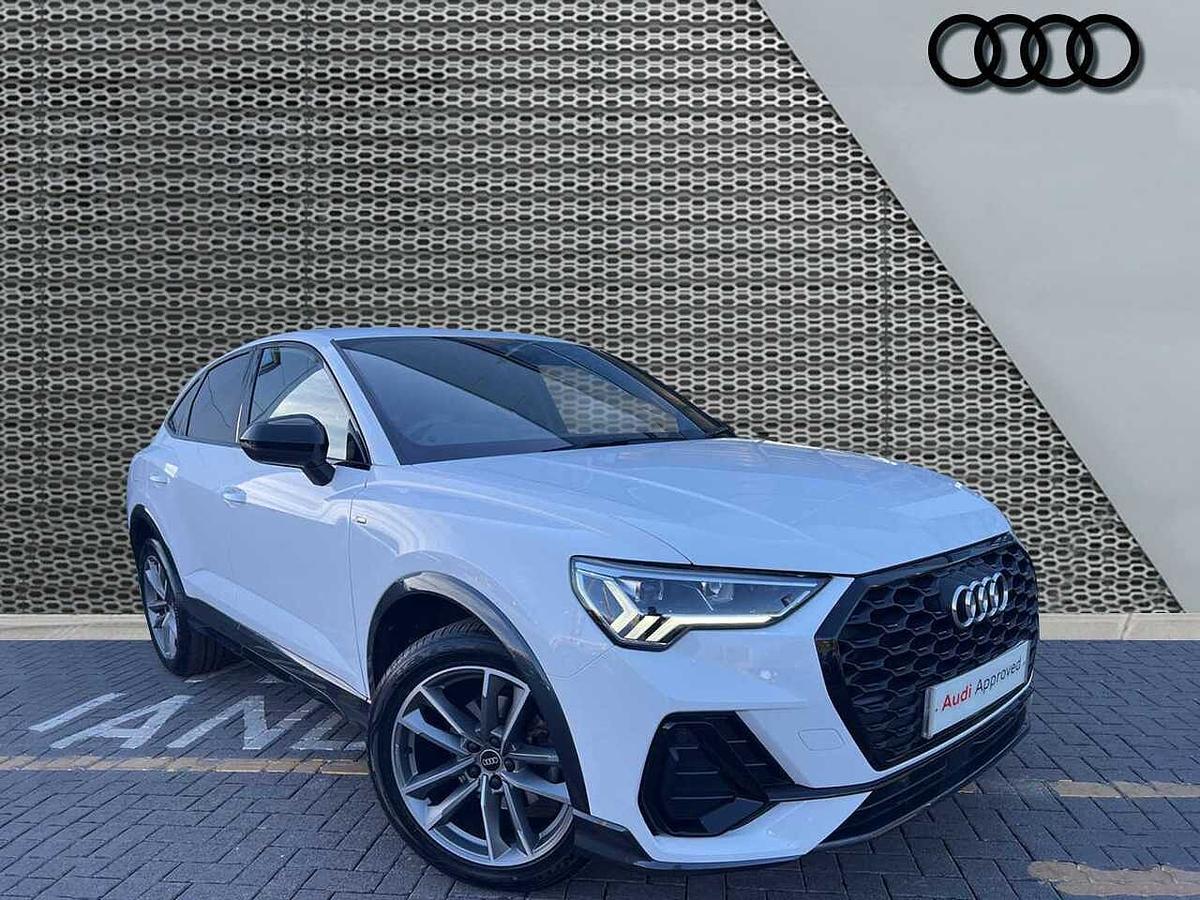 Main listing image - Audi Q3