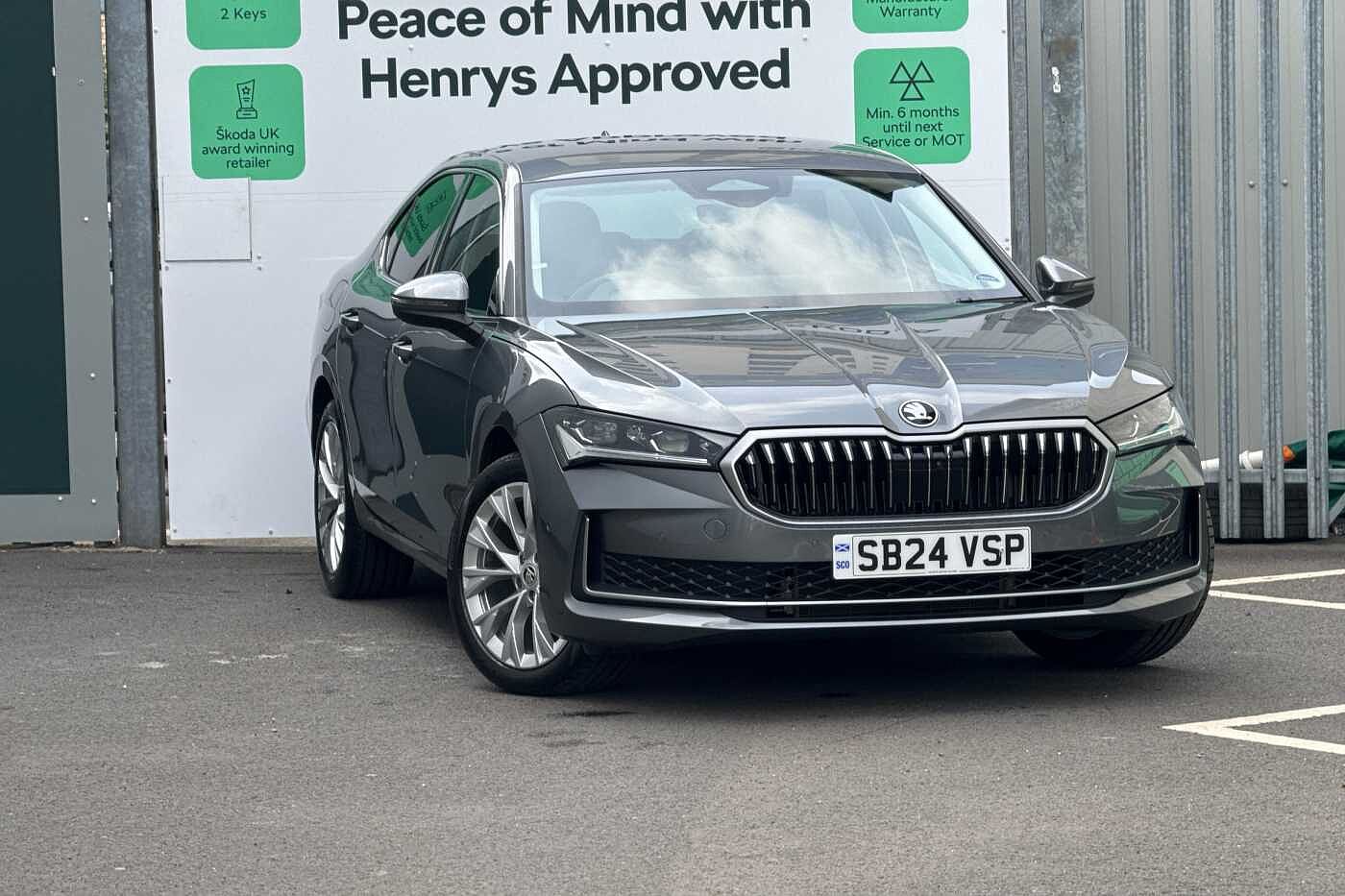 Main listing image - Skoda Superb