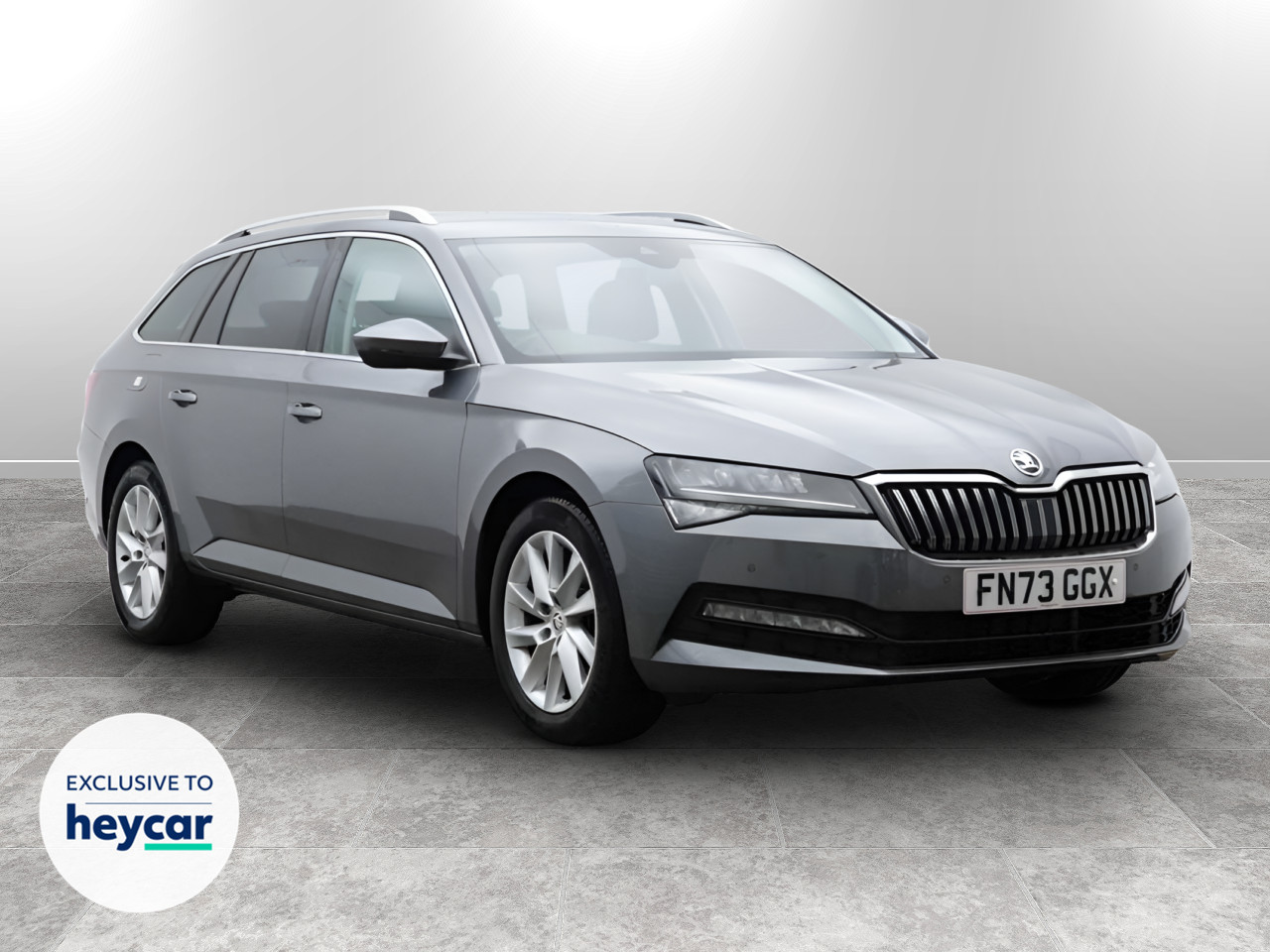 Main listing image - Skoda Superb Estate