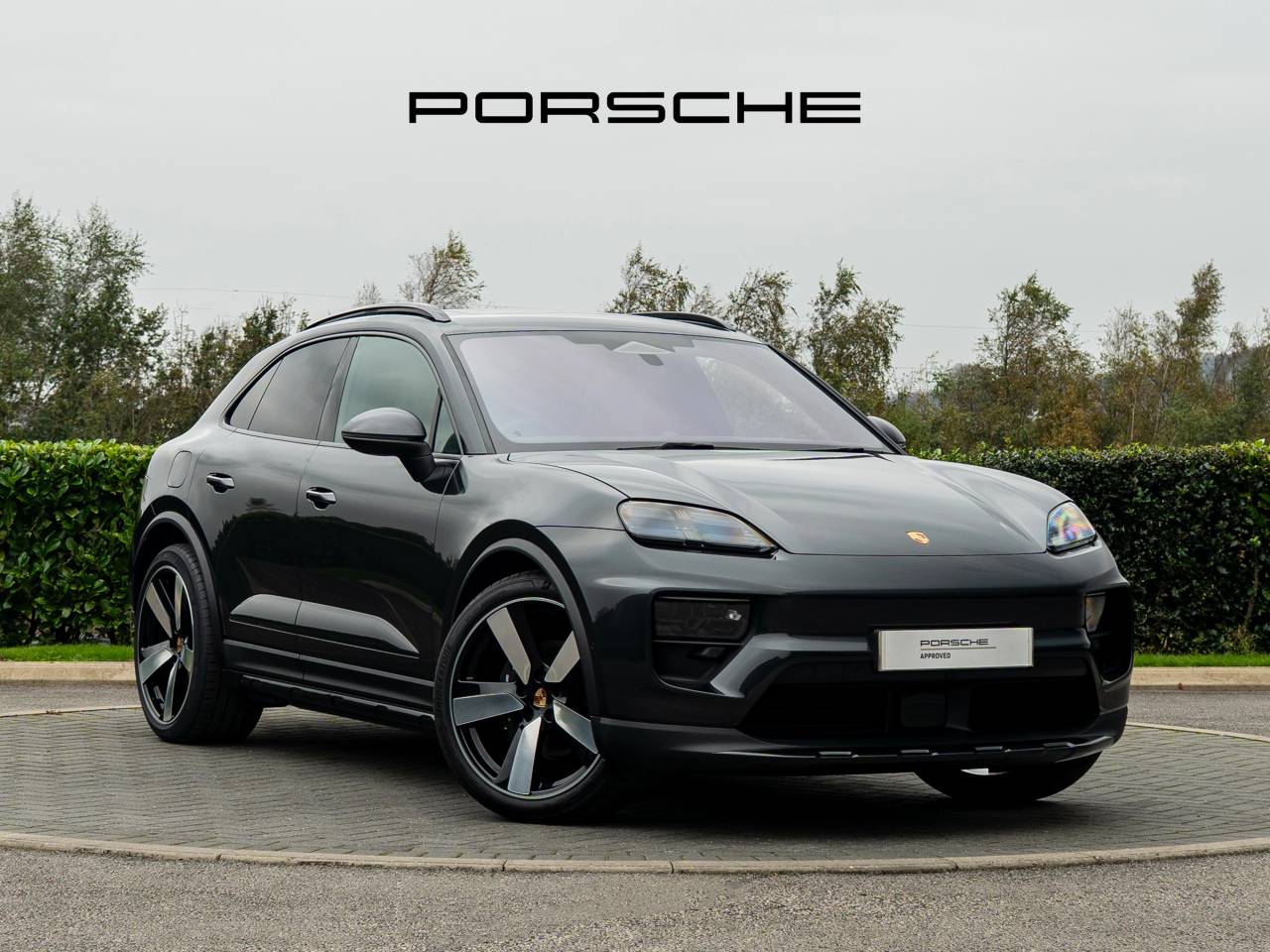 Main listing image - Porsche Macan