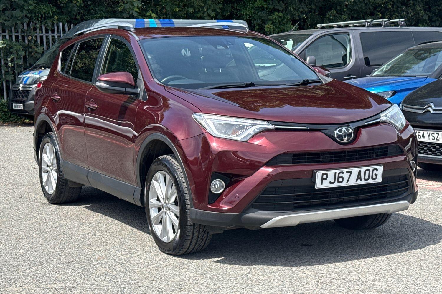 Main listing image - Toyota RAV4