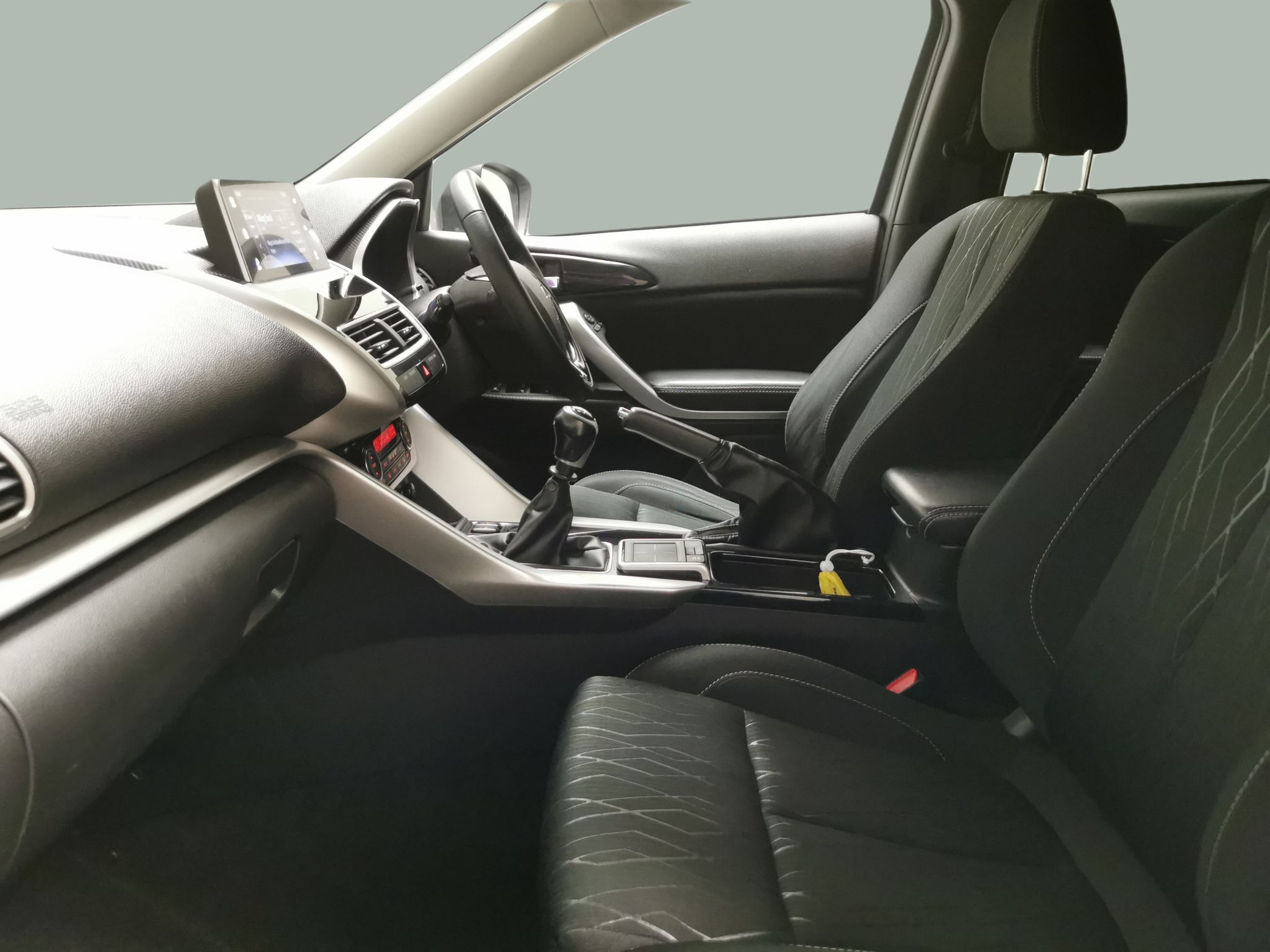 Main listing image - Mitsubishi Eclipse Cross