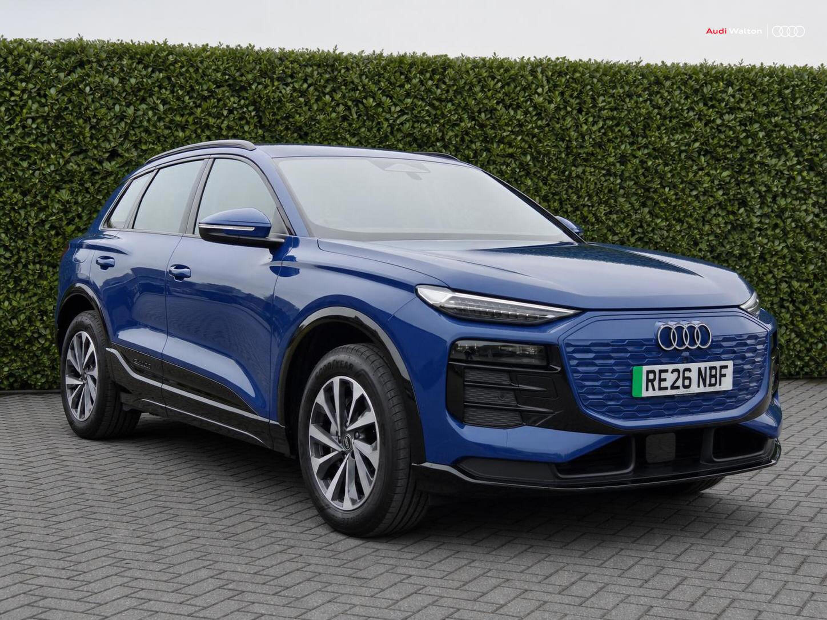 Main listing image - Audi Q6