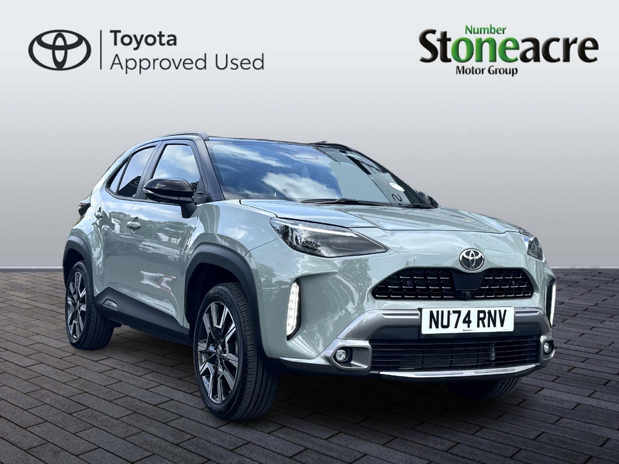 Main listing image - Toyota Yaris Cross