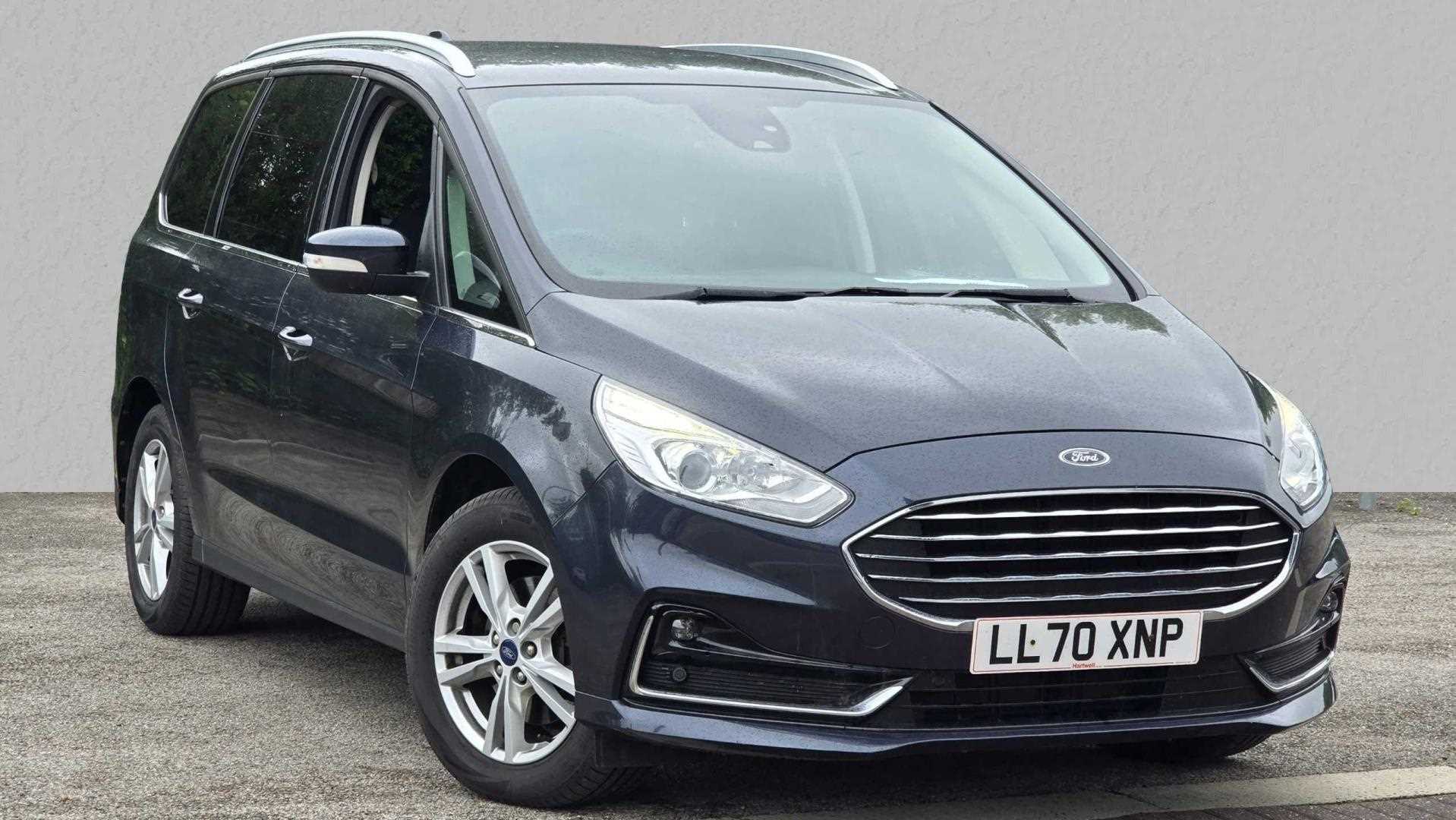 Main listing image - Ford Galaxy