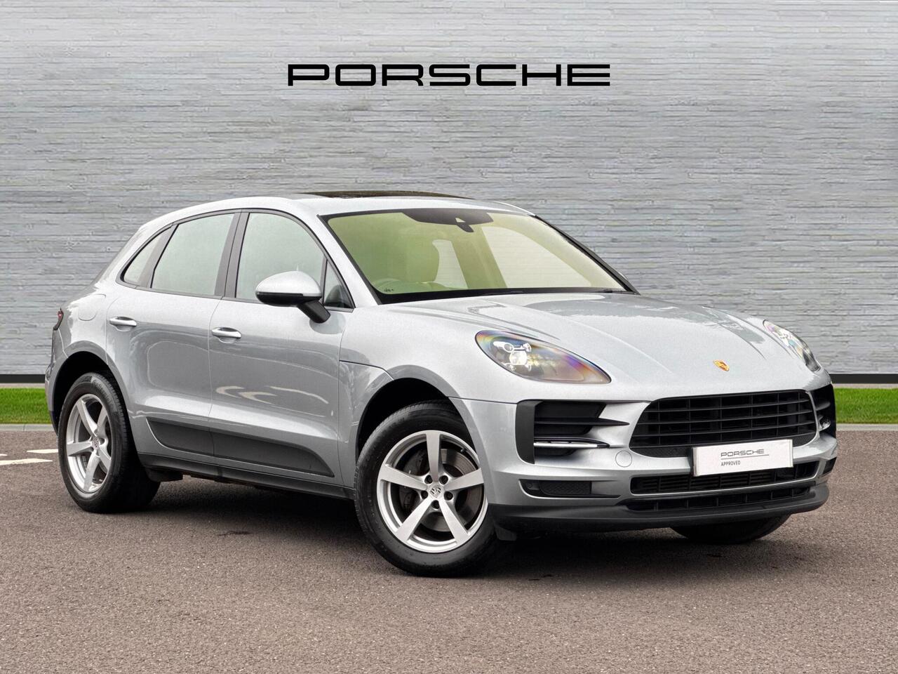 Main listing image - Porsche Macan