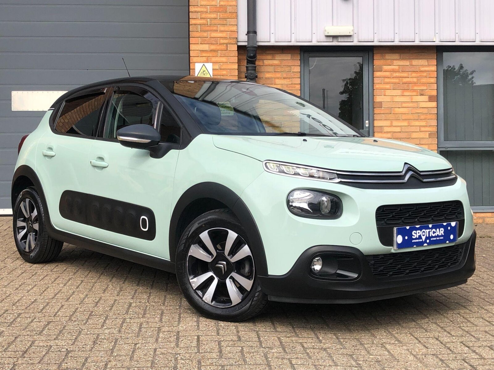 Main listing image - Citroen C3