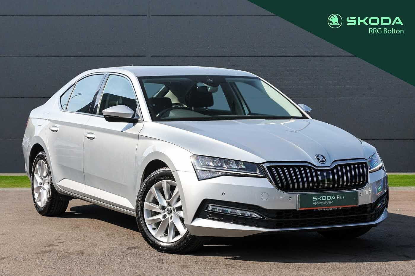 Main listing image - Skoda Superb