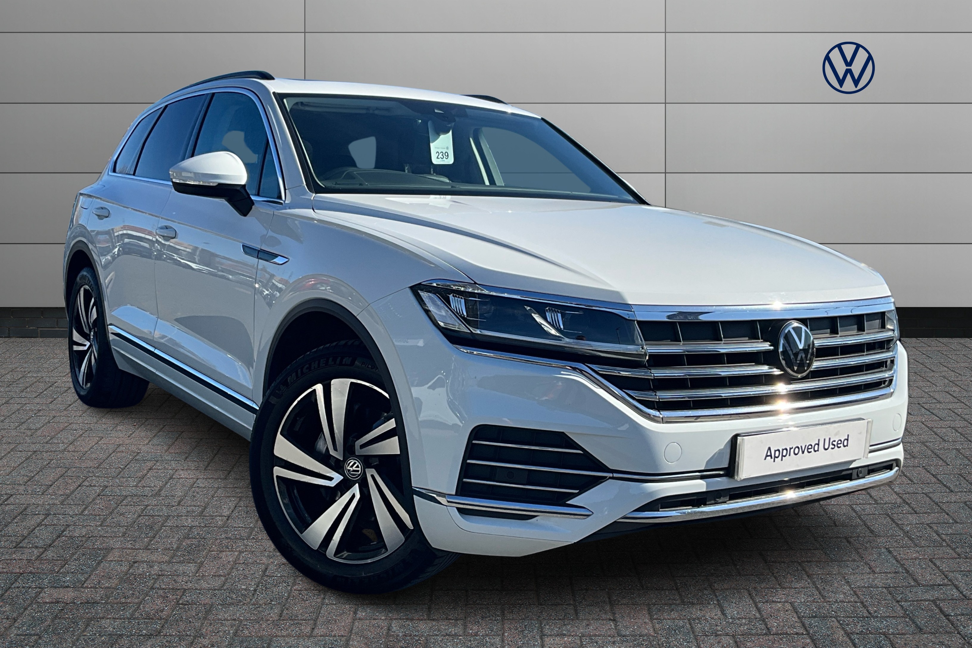 Main listing image - Volkswagen Touareg